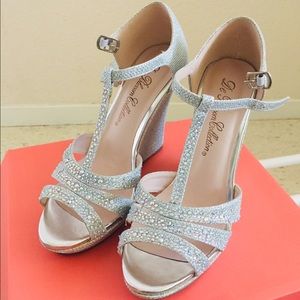 Elegant Formal Wedges